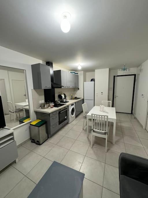 Cosy Appartement Jo Paris 2024 Le Blanc-Mesnil Luaran gambar